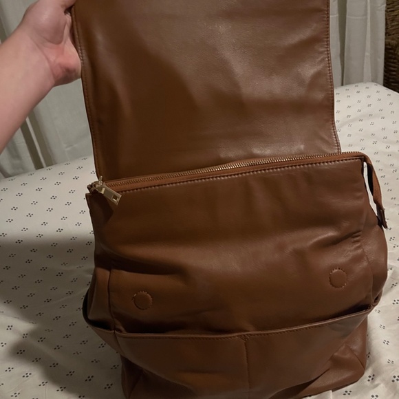 Elkie&Co Milan (Genuine Leather) Diaper Backpack - Picture 4 of 6